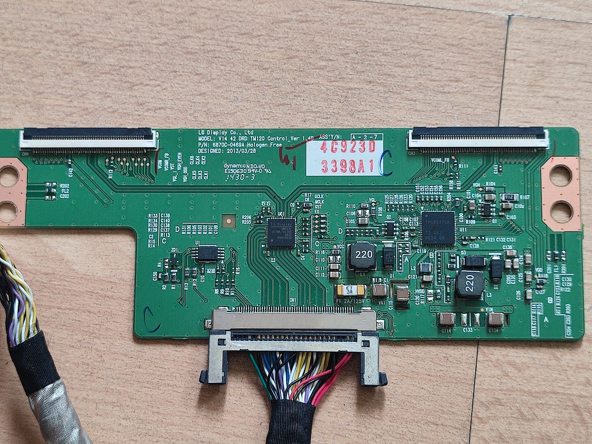T-con SAMSUNG BN95-01893A , LG 6870C-0469A