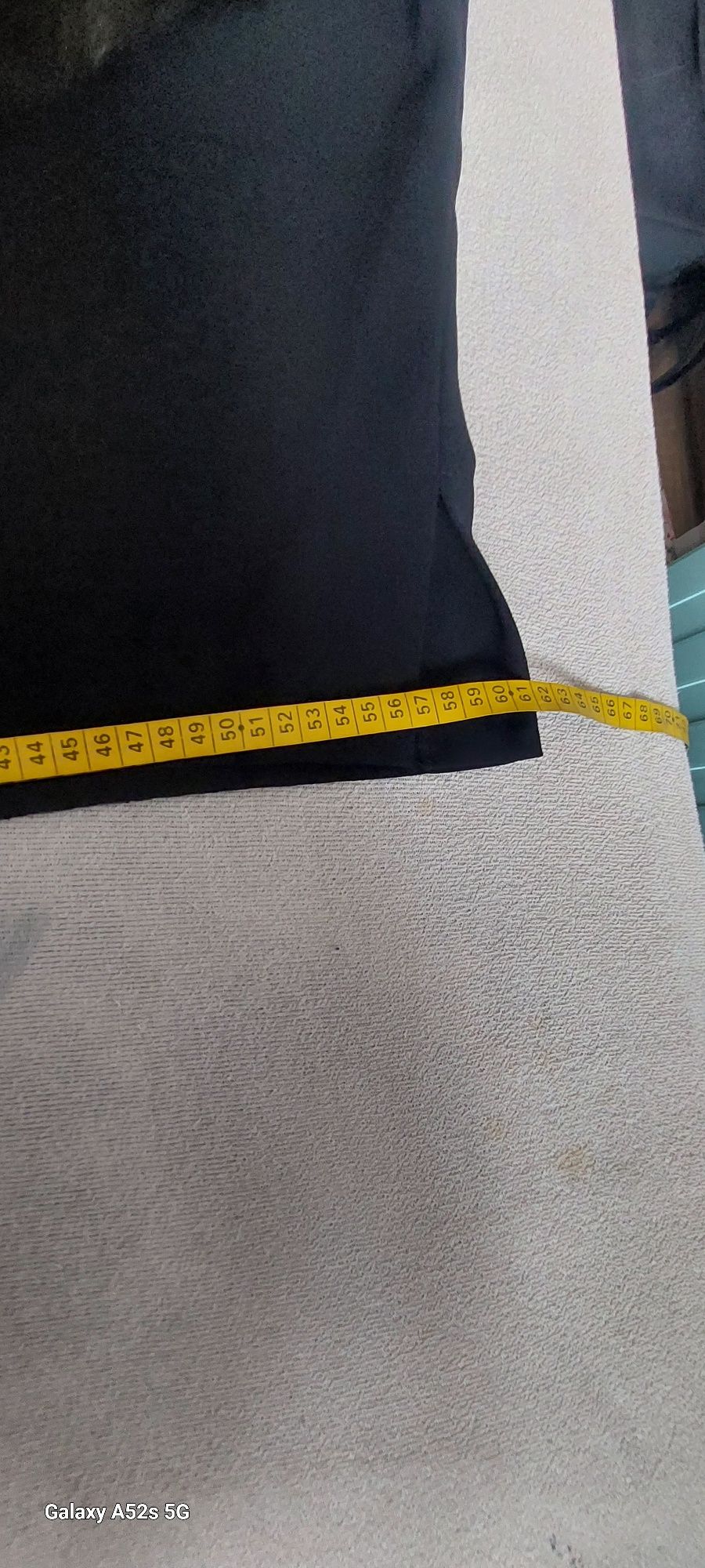 Bluza Zara  z sztuczne futerko na  rękawie