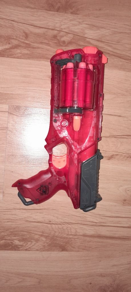 Pistolet nerf czerwony