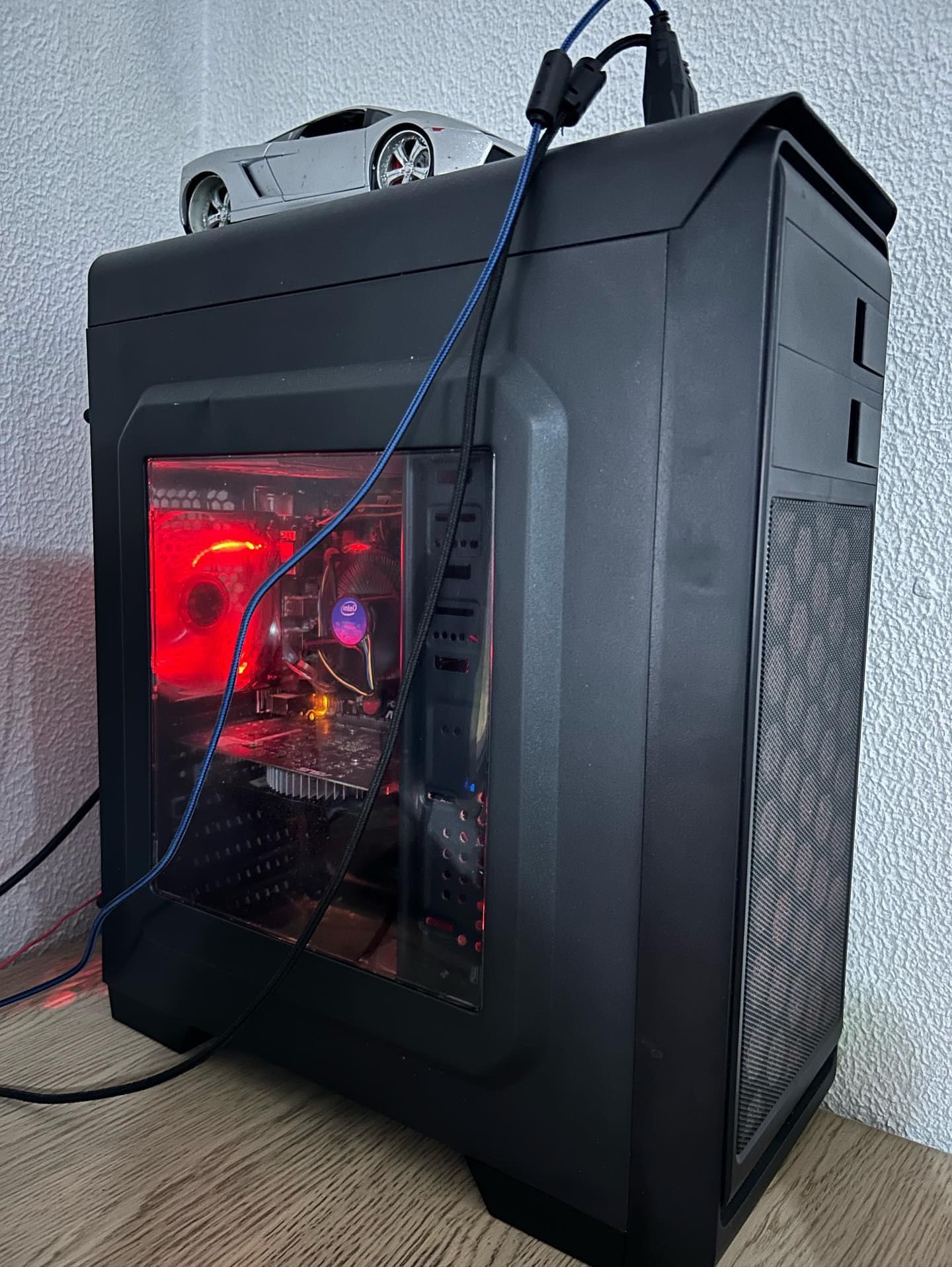 Computador em perfeito estado