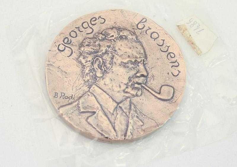 Medalha em bronze, Georges Brassens