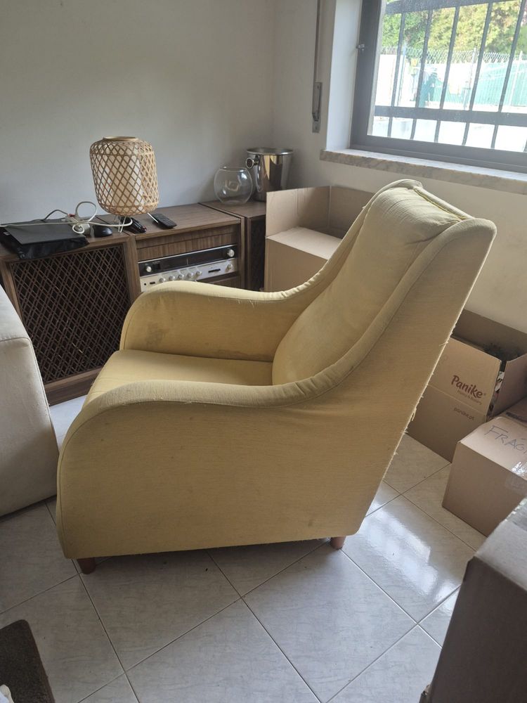 Cadeirão Amarelo