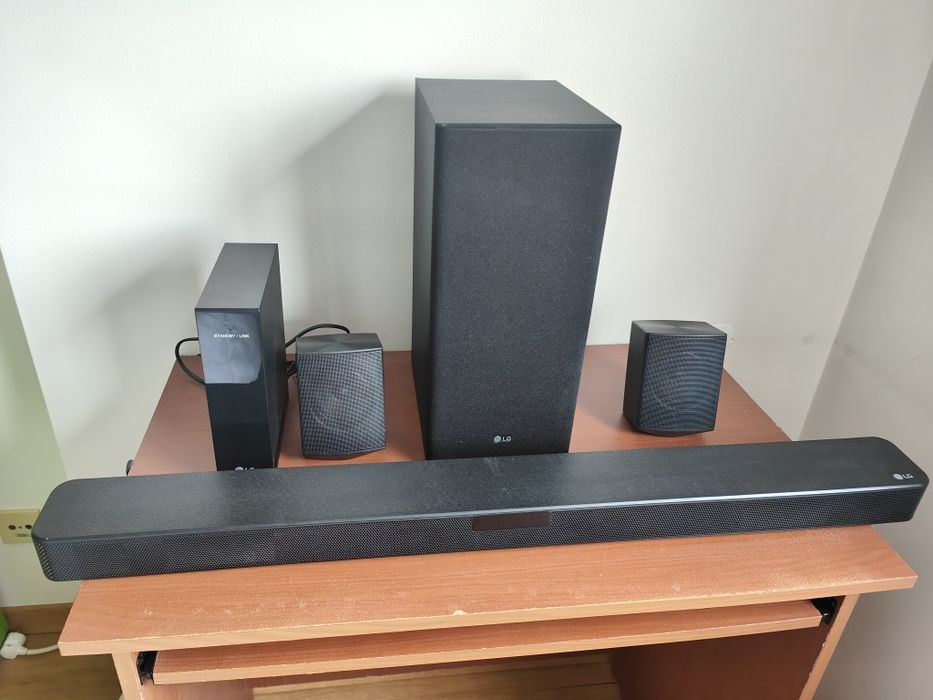 Lg SL5R com colunas traseiras