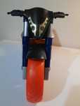 Moto de brincar com tração na roda traseira