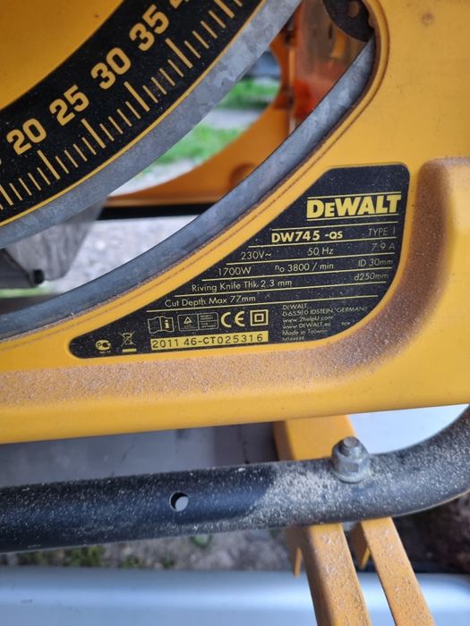 Piła stołowa dewalt ze stołem dw 745