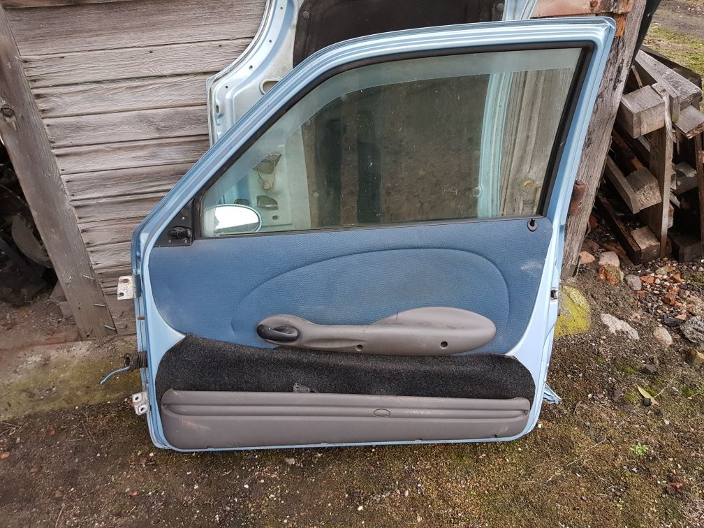 Fiat Seicento drzwi lewe  prawe błękitne