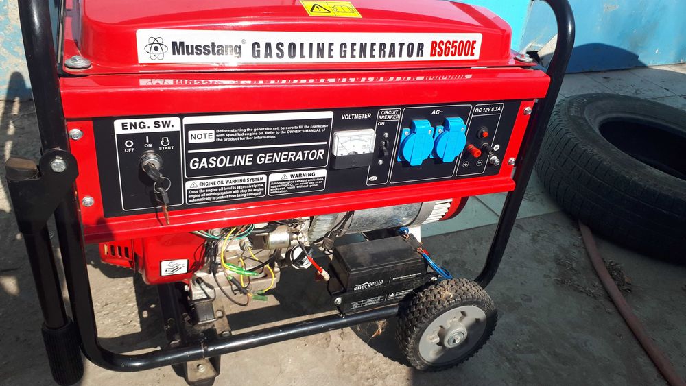 Продам бензиновый генератор MUSSTANG BS6500Е
