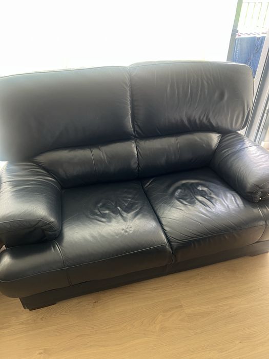 2 sofas pele usados