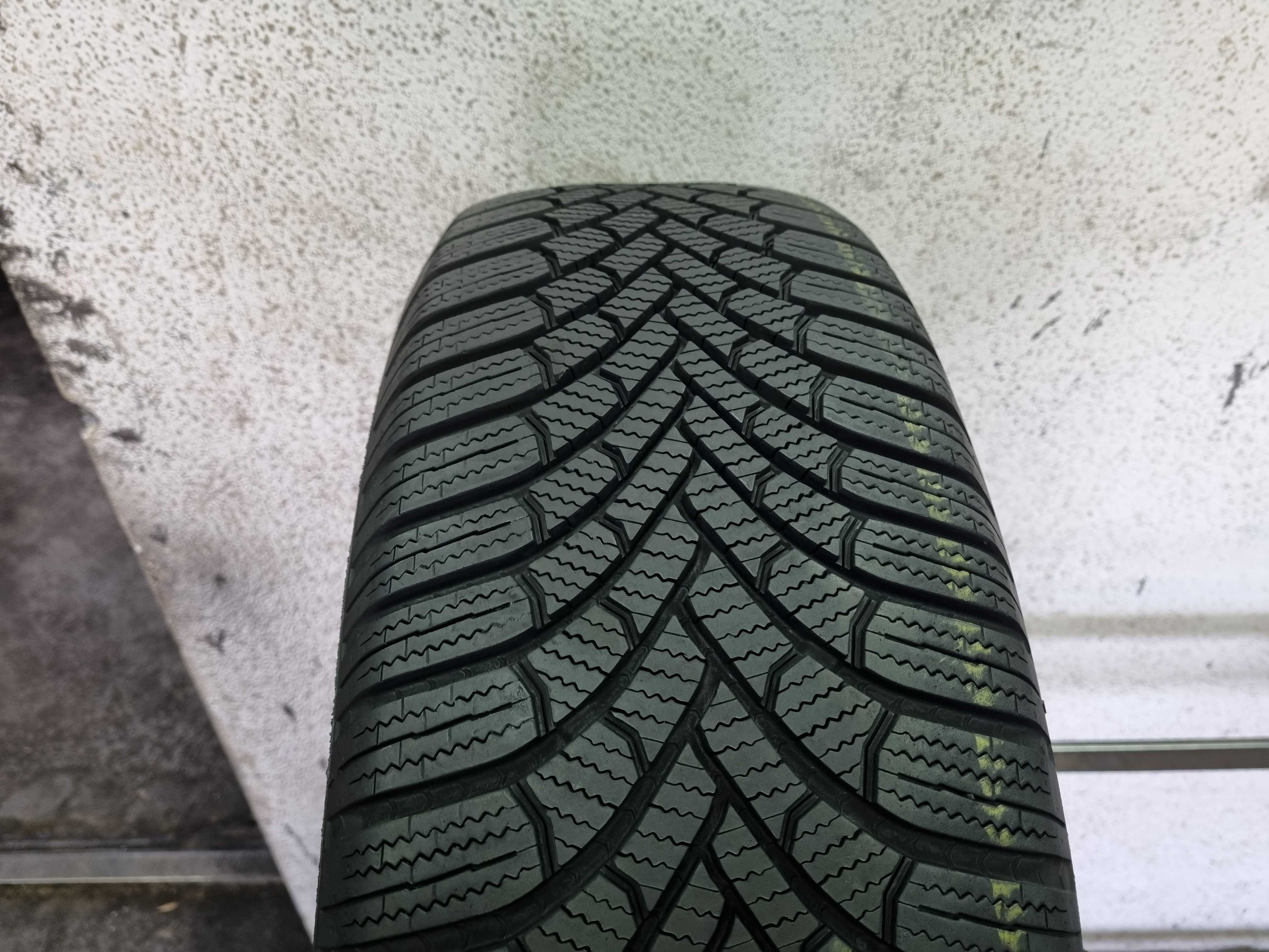 215/65/17 103V Bridgestone Blizzak 6 D.2324