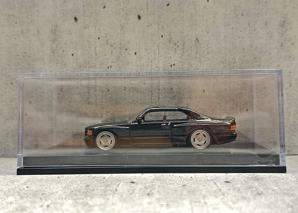 Model Mercedes 560 SEC Hot Wheels