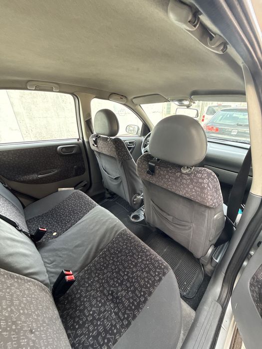 Vendo corsa c 1.2 2001