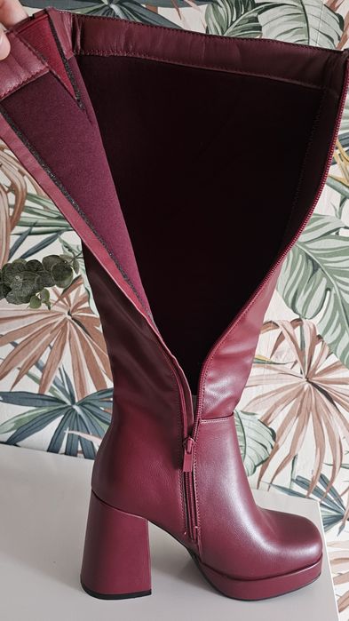 Bordowe kozaki dlugie na klocku r.39