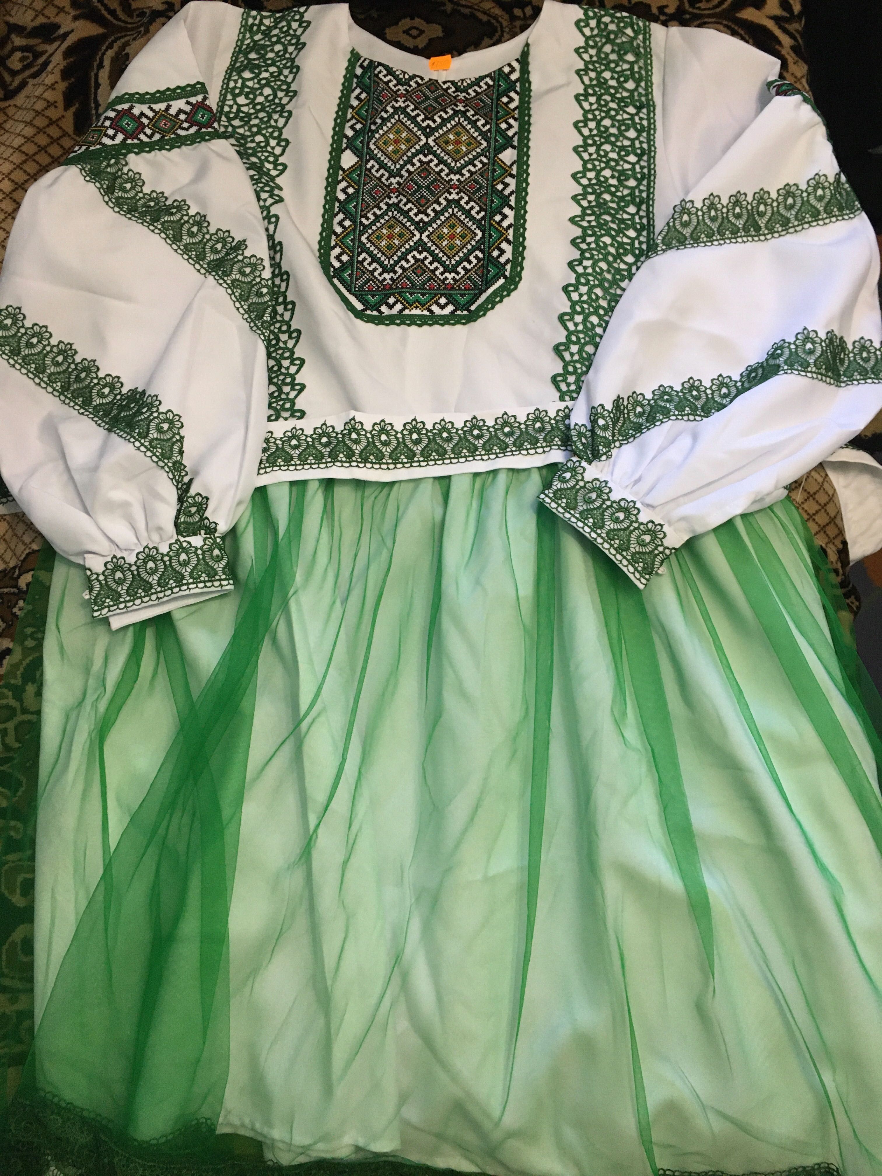 Жіноча сукня вишиванка