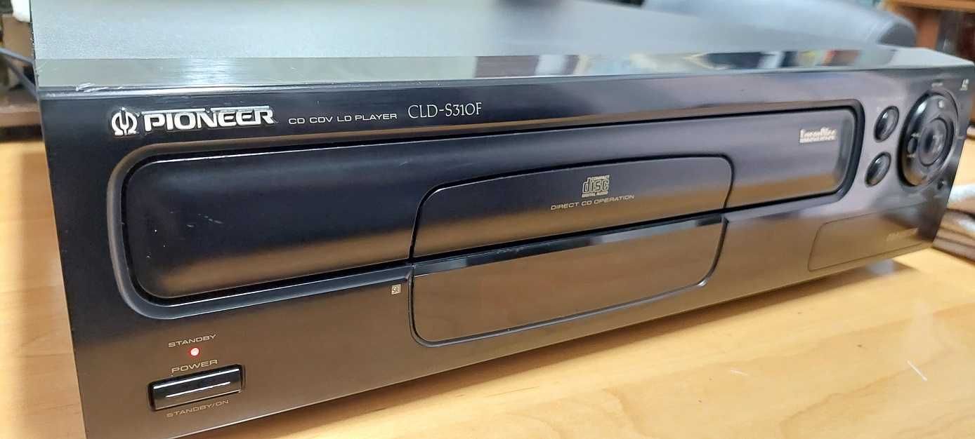 Pioneer CLD-S310 - Pioneer CLD-700S  e Laserdisc musicais