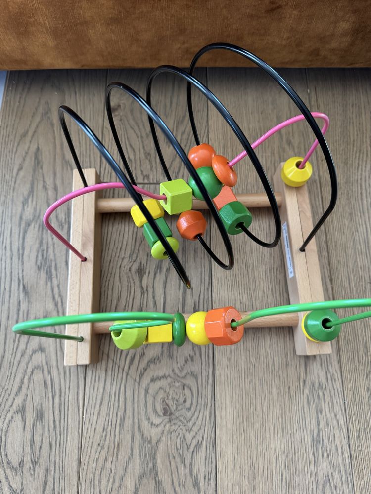 Zabawka edukacyjna labirynt z koralikow Ikea