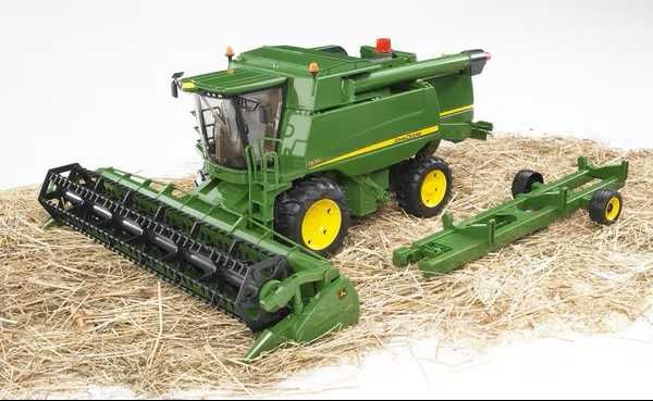 U02132 Kombajn John Deere T670i