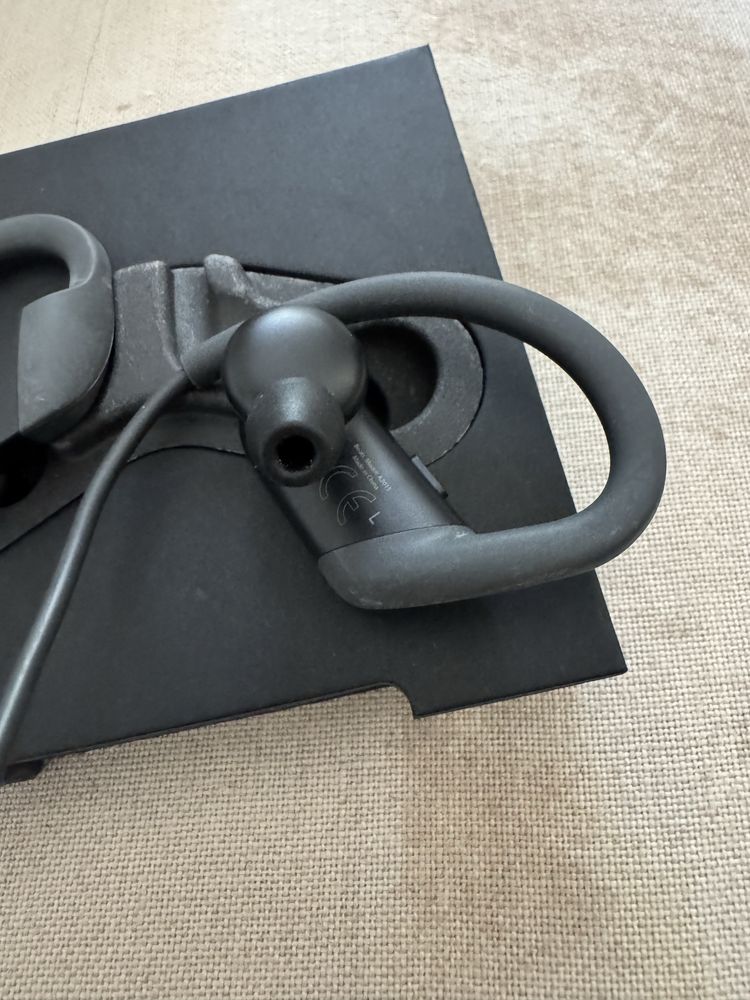 Powerbeats em muito bom estado