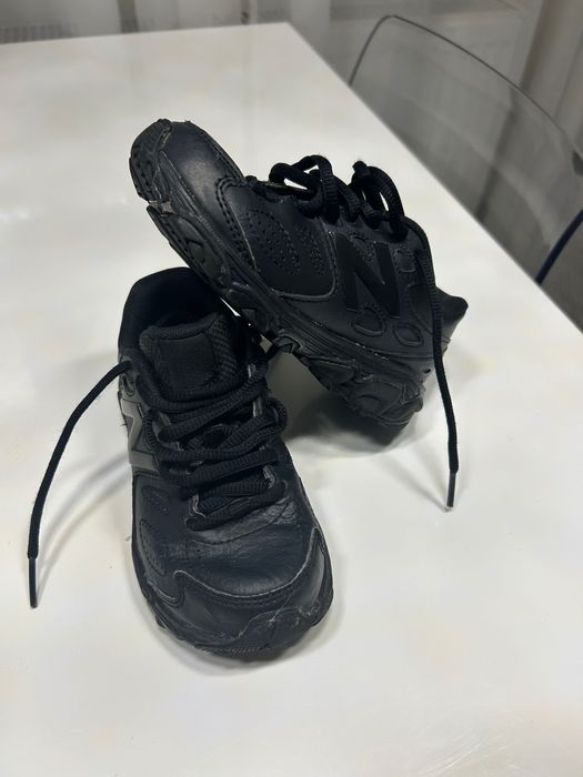 Buty dziecięce New Balance 680v6