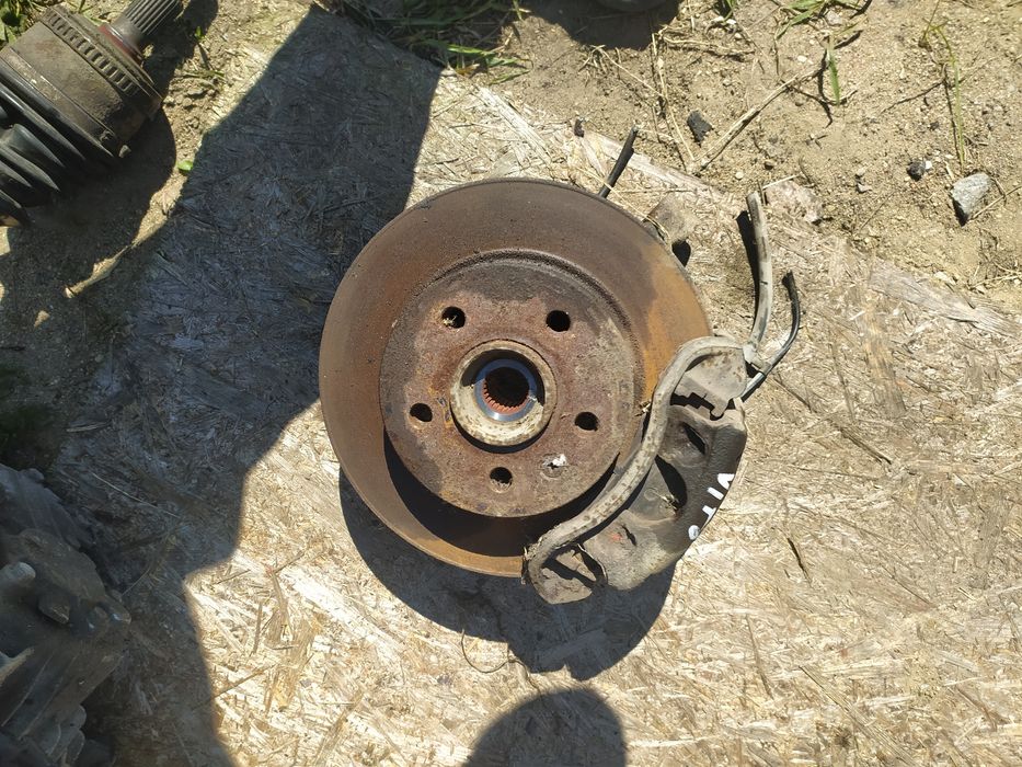 Zwrotnica przednia prawa Mercedes Vito 2.2 CDI