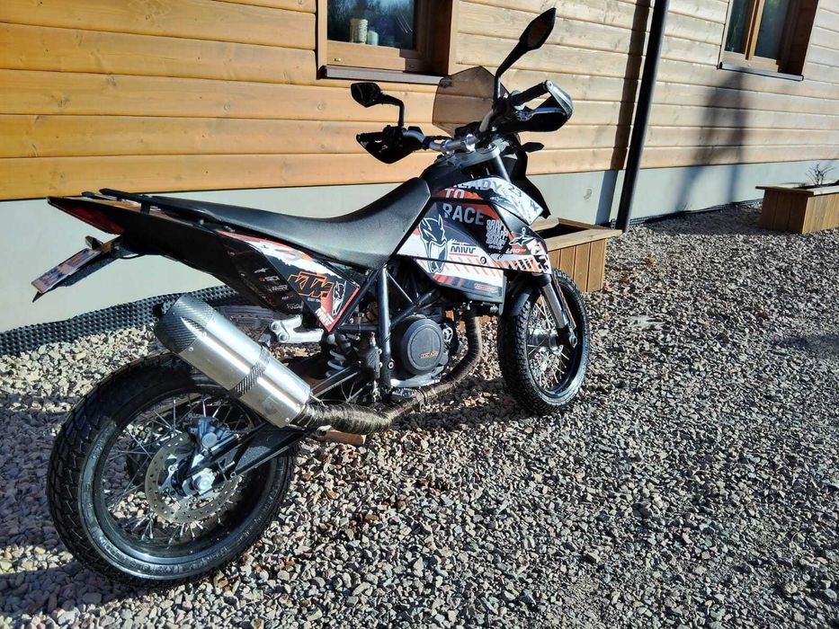 KTM 690 SM supermoto