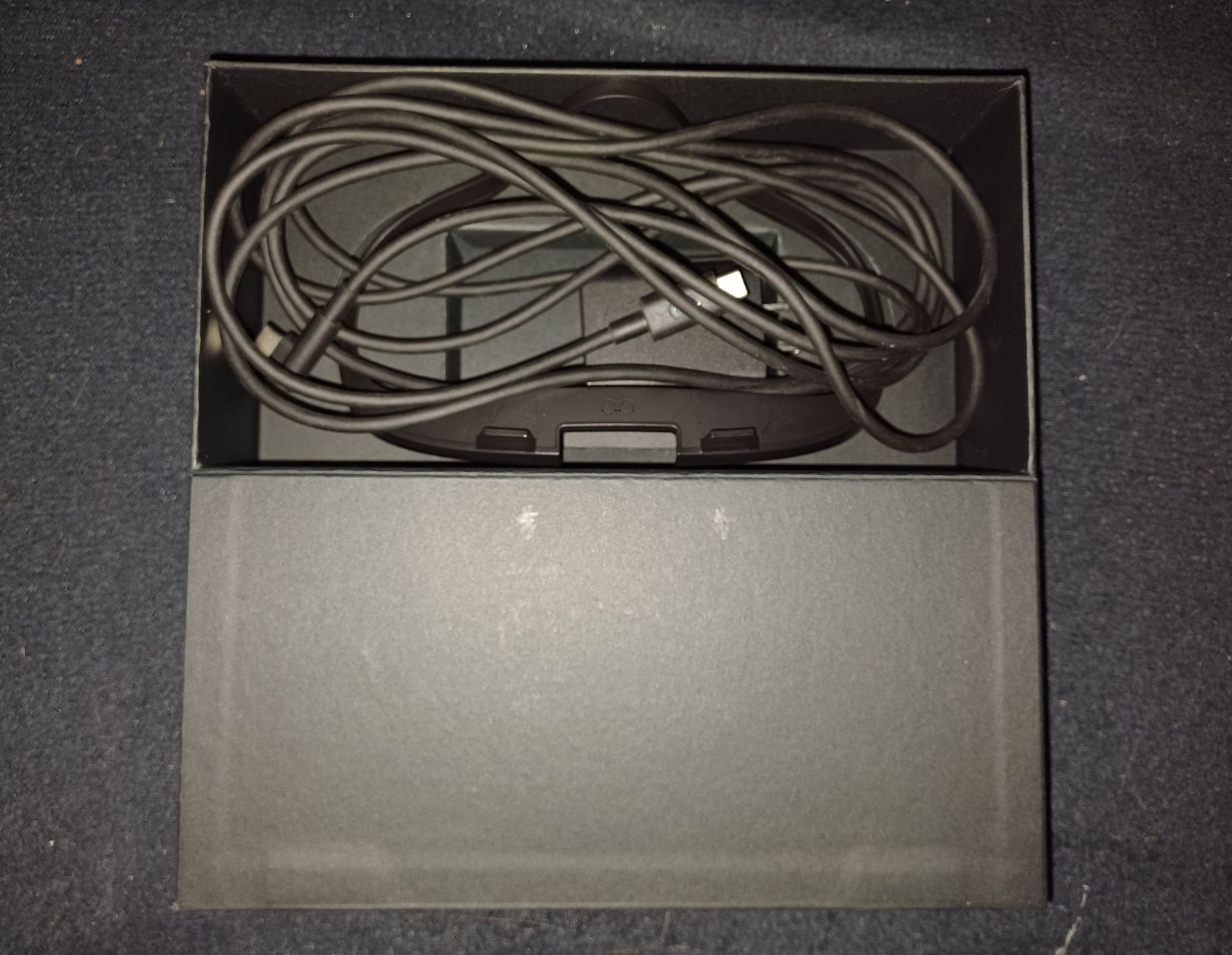 Oculus quest 128GB, lewy pad uszkodzony