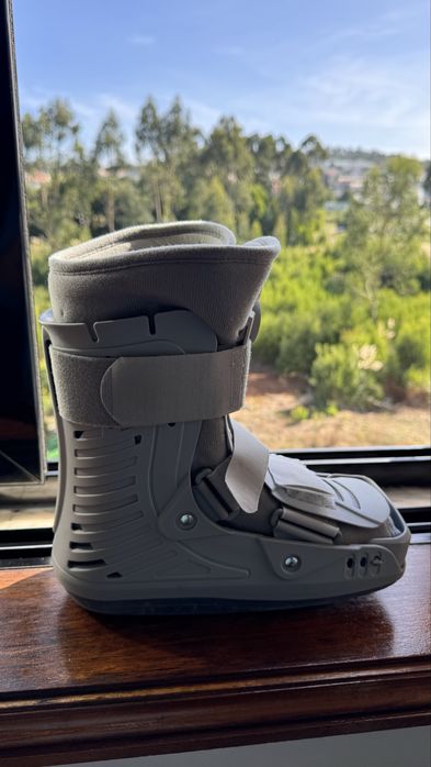 Bota WALKER fixa insuflavel curta MEDI