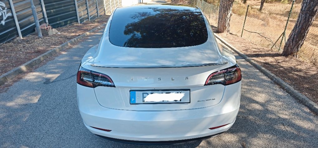 Tesla Model 3 Long-Range