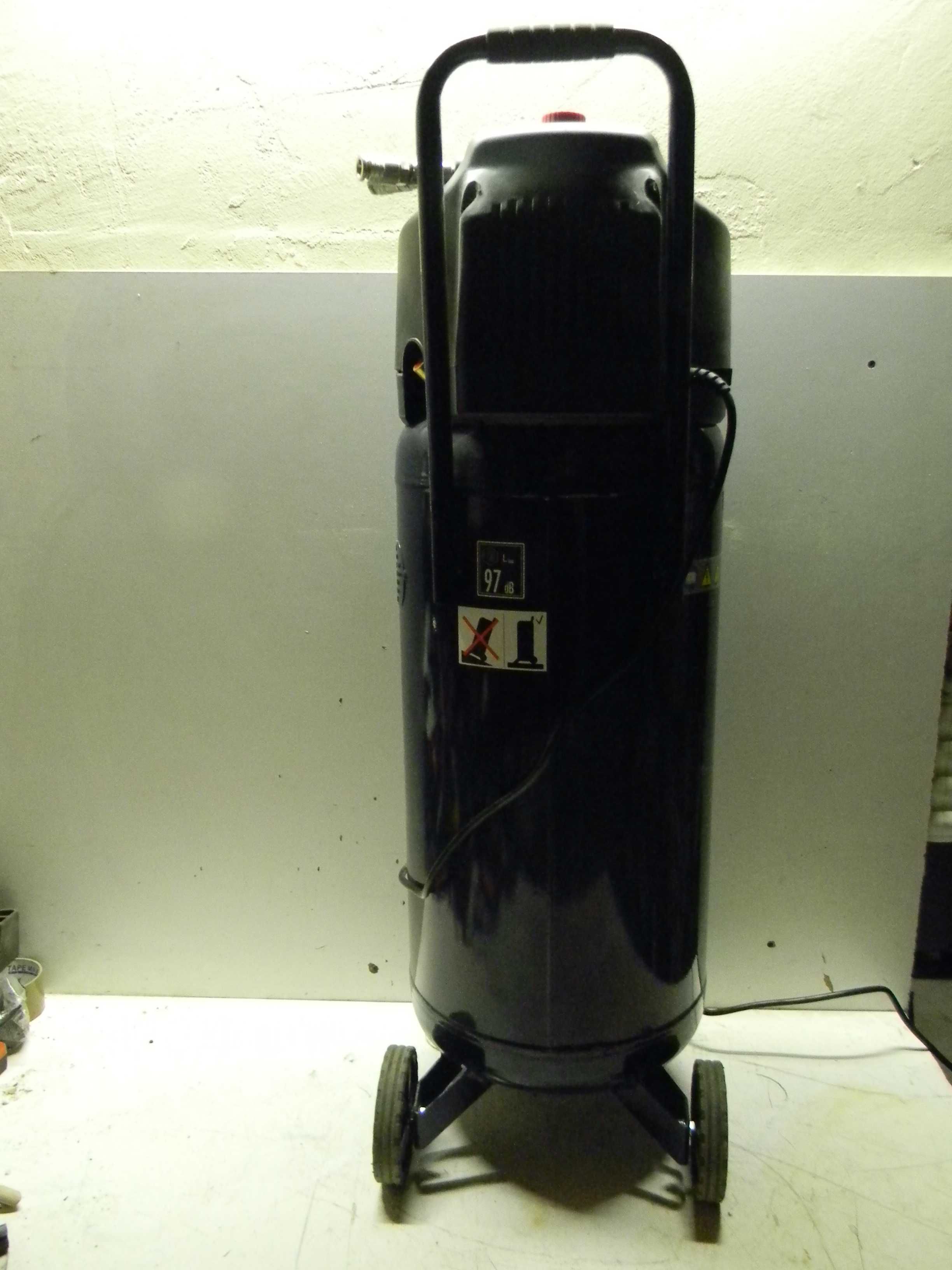 Kompresor bezolejowy KRAFTRONIC KT-KP 50 OF 50L pionowy