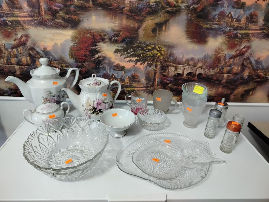 Посуда не дорого.