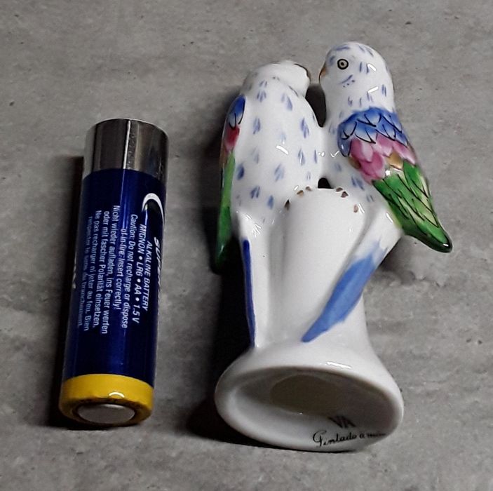 Escultura miniatura de par de periquitos da Vista Alegre - Calypso