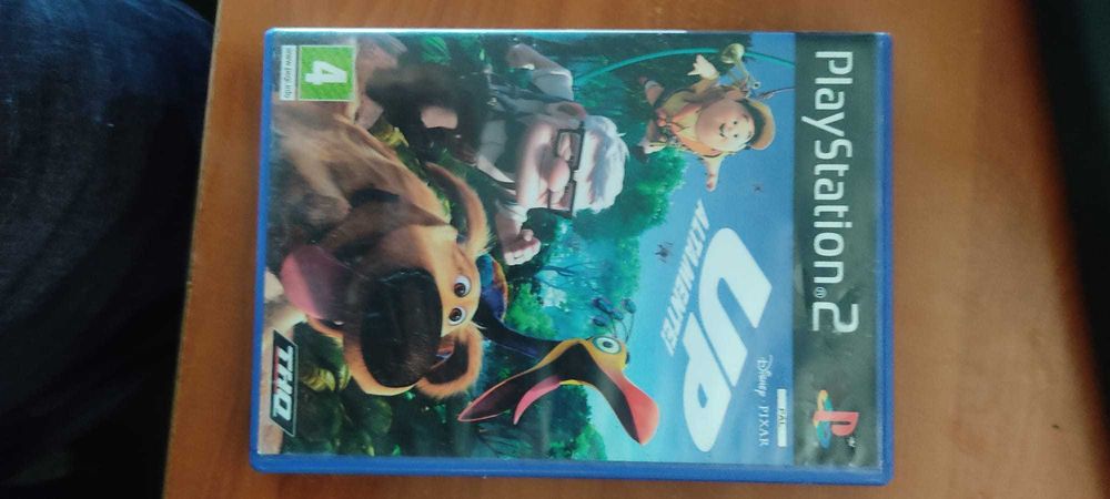 Jogo ps2 "up altamente" impecável com manual.