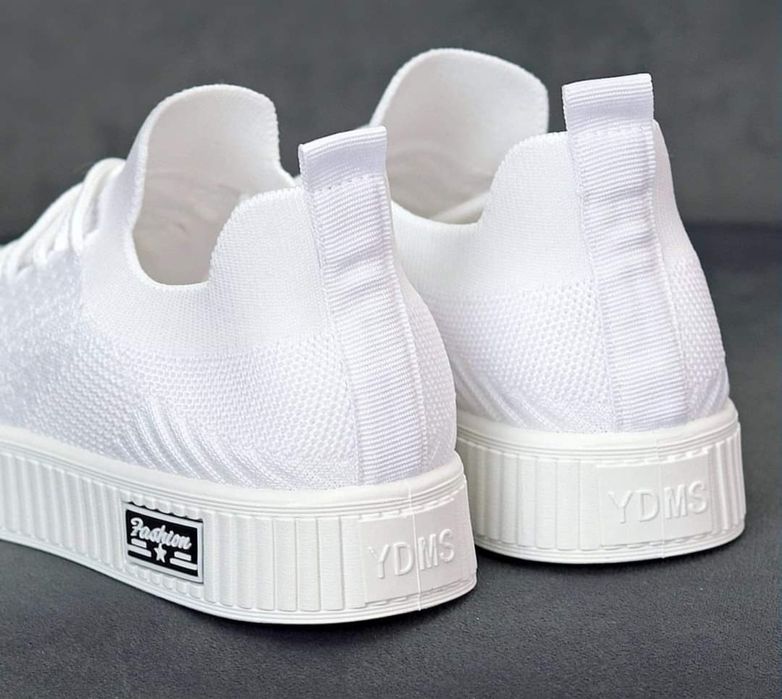 Кеди білі та легкі, нові, 36 розмір