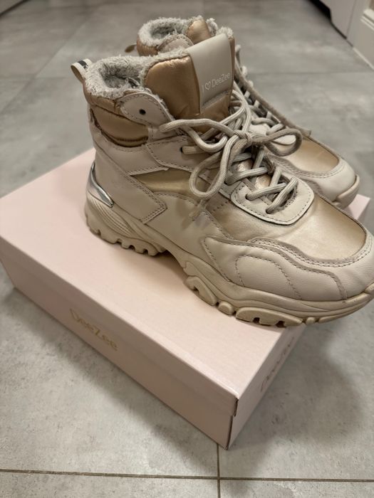 Buty dziewczęce  z Ccc na zimę rozmiar 35