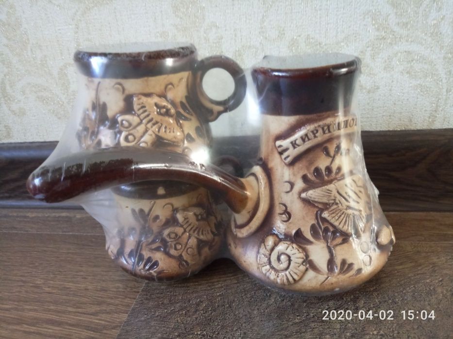 Турка керамическая (глиняная) ручной работы, лепной узор + 2 чашки