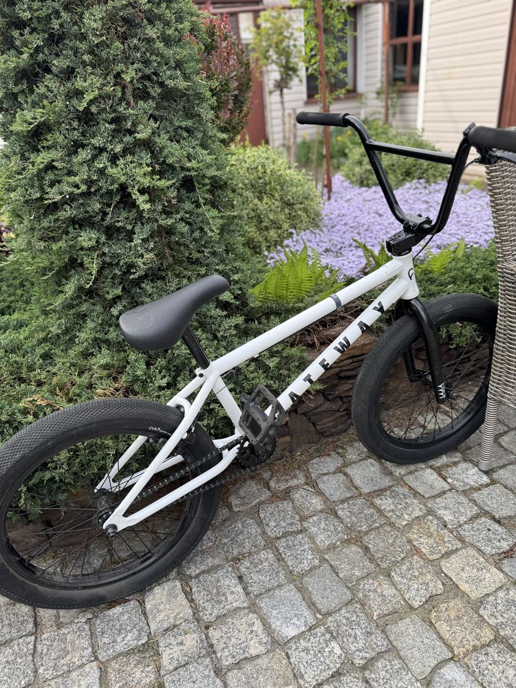 Bmx gateway cut