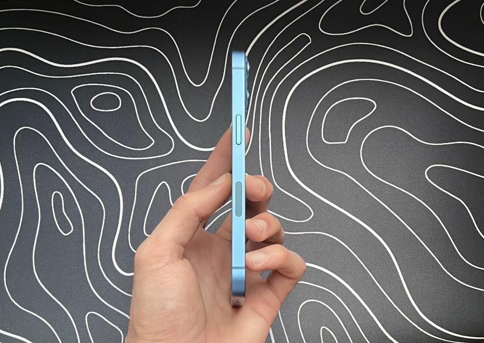 Замечательный - iPhone 13 - 256 гб - 85% АКБ - NEVERLOCK - BLUE