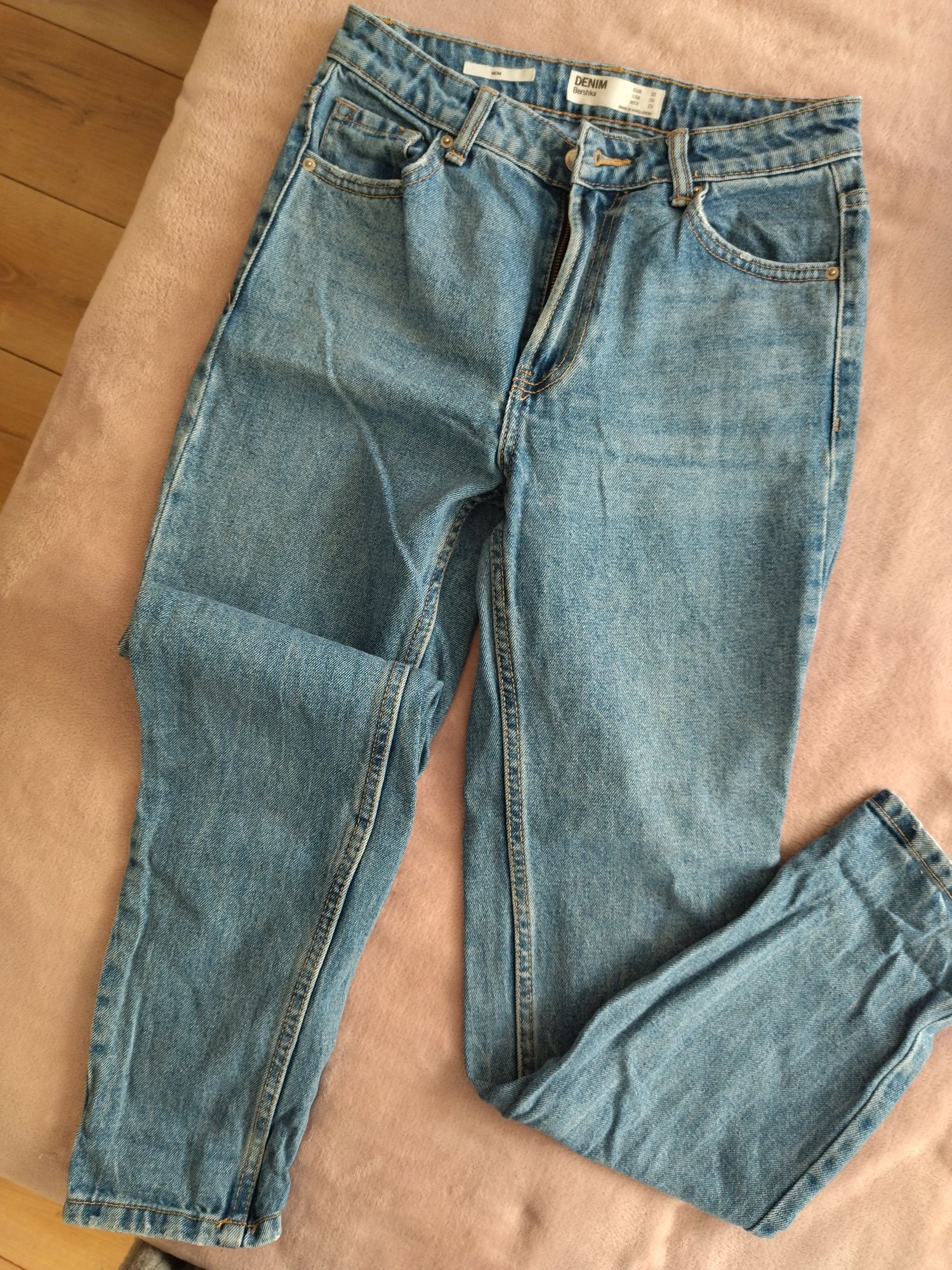 Spodnie jeansy boyfriend 32