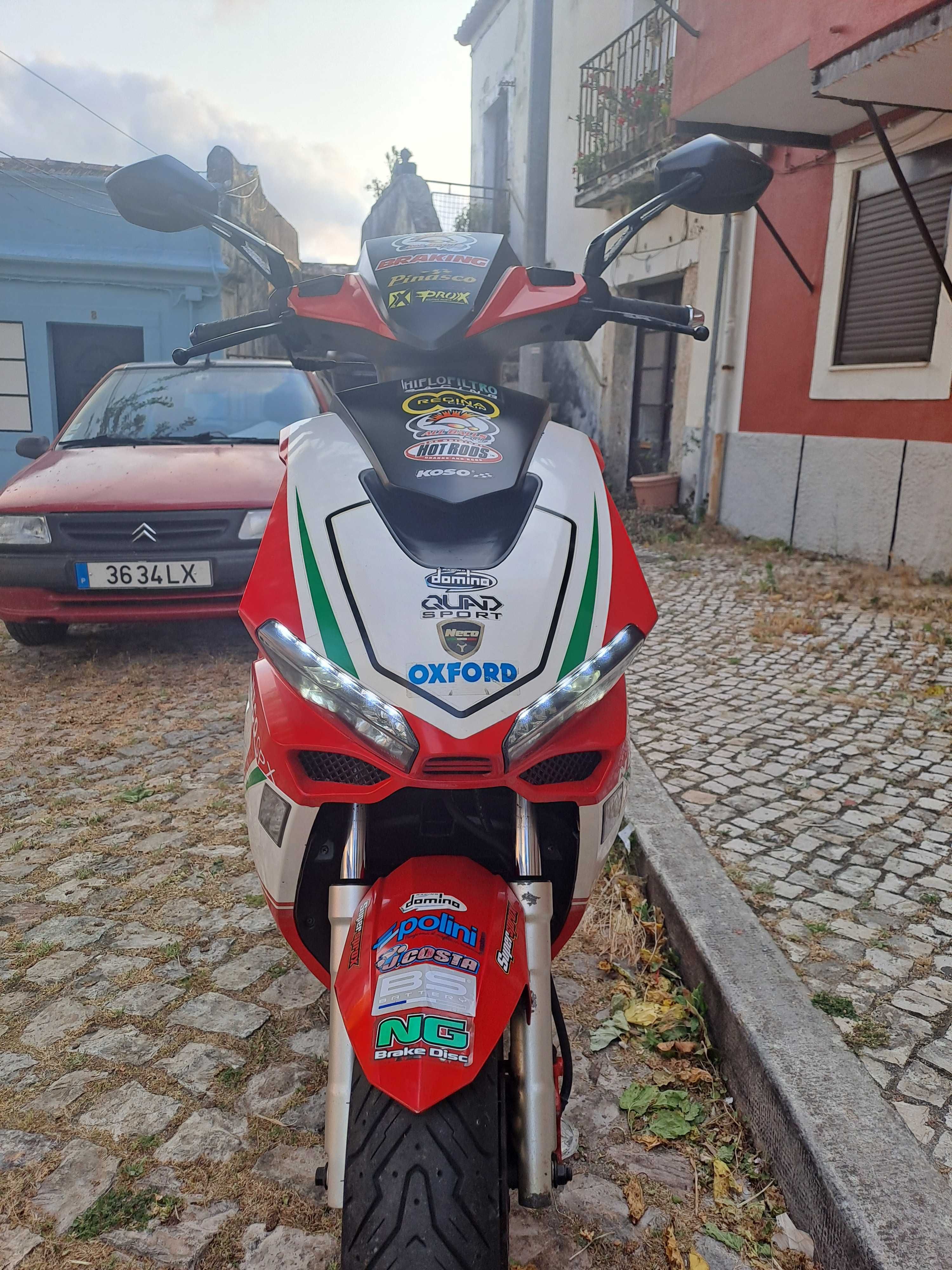 Vendo scooter NECO125