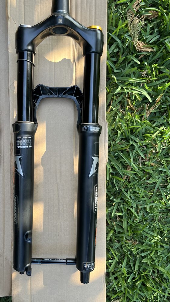 BTT Enduro Suspensão Marzocchi Z1 160mm 29