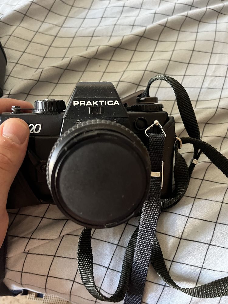 Німецький фотоапарат Praktica BX20, з рідкісним обʼєктивом