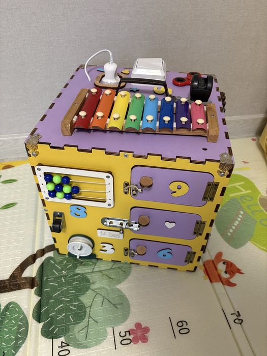 Дитячий бізікуб деревʼяний 30*30 см