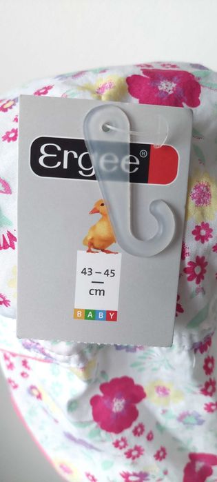 Nowa czapka z daszkiem osłona na kark lato


43-45cm