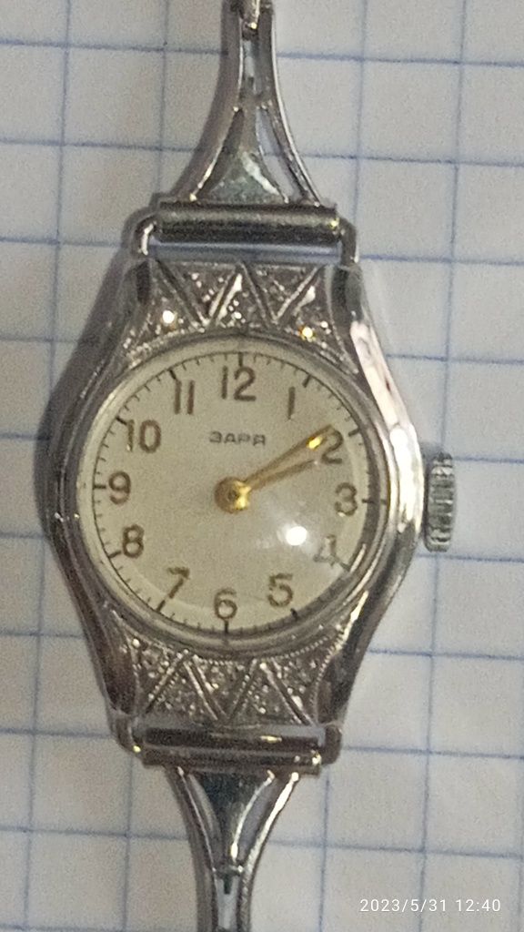 Часы СССР, платина, бриллианты.