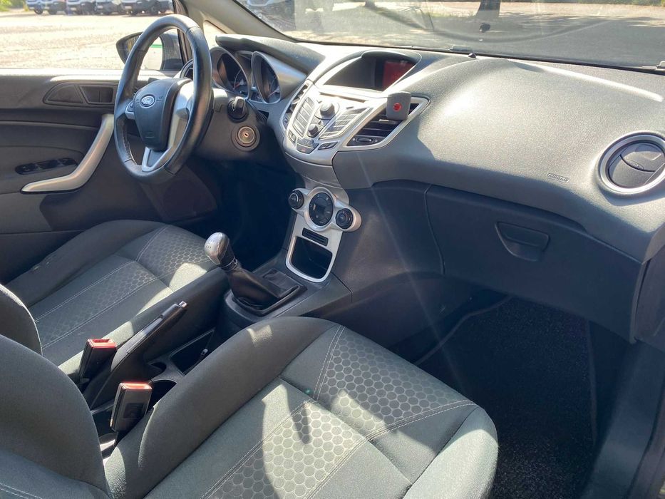 Ford Fiesta- 1.4 TDCI Titanium 2010