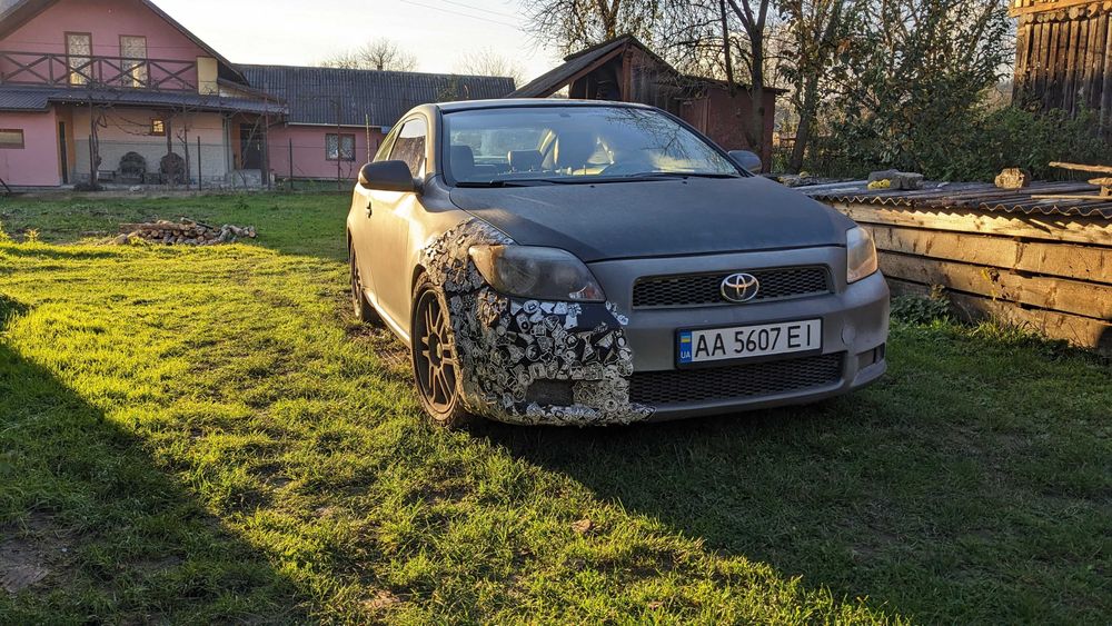 Продам авто Scion (toyota) tc 2005 (2.4 atm).