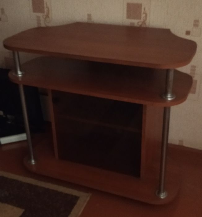 Тумбочка для телевизора
