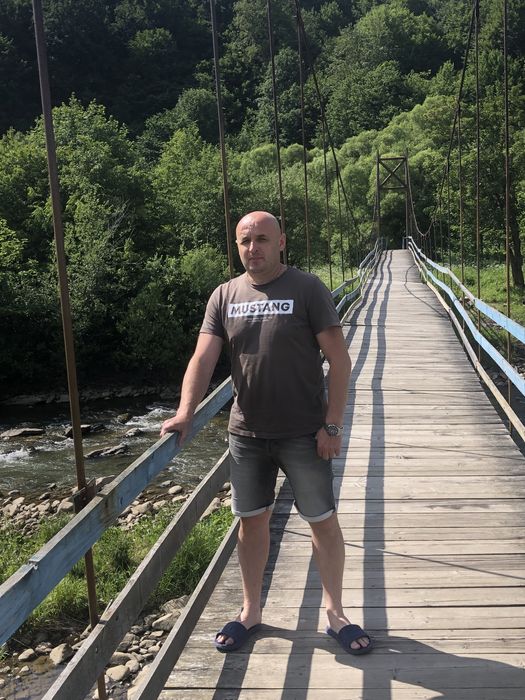 Чоловік на годину, дрібні роботи по дому.