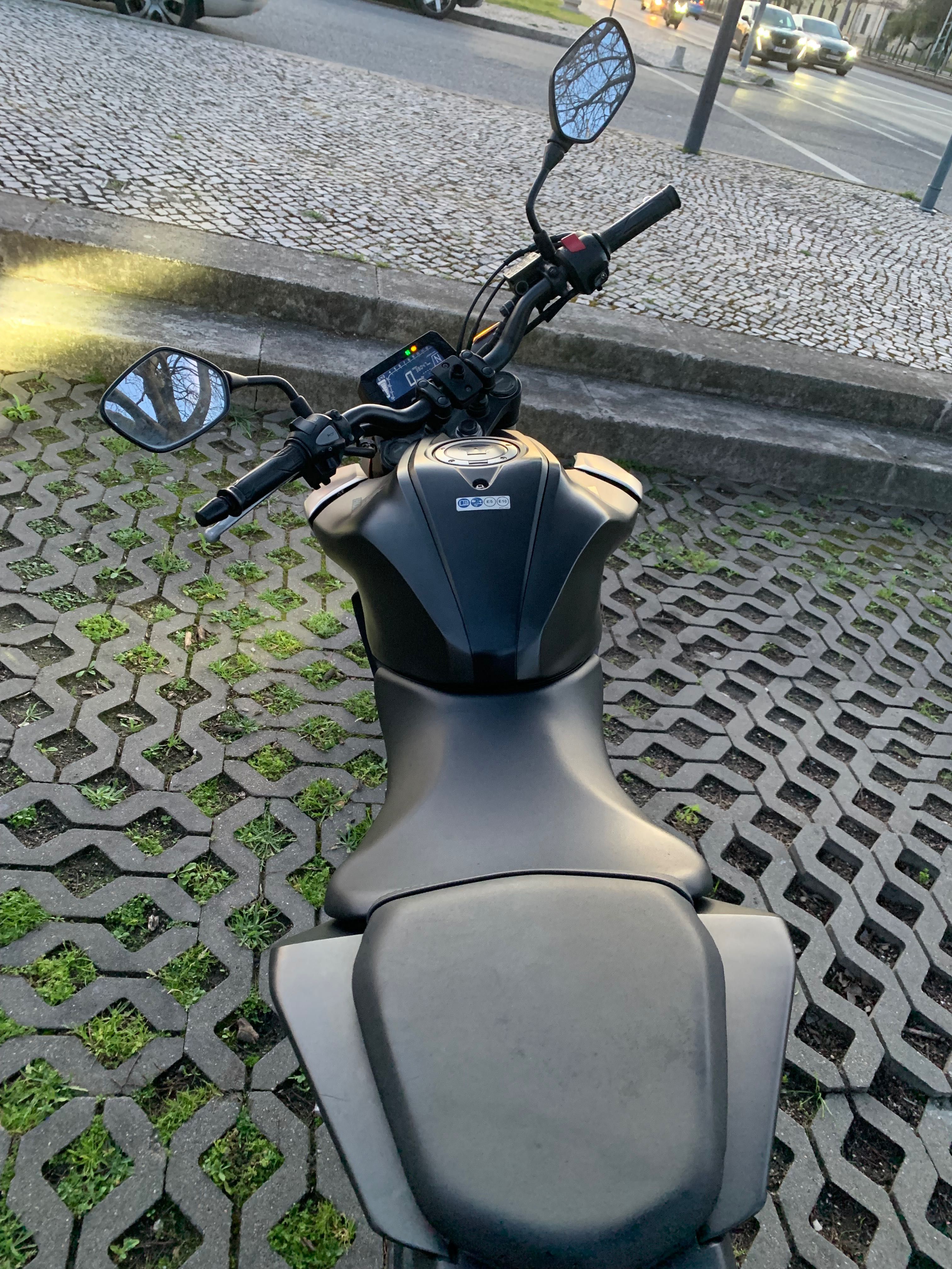 Mota CB 125 R Naked - 2019