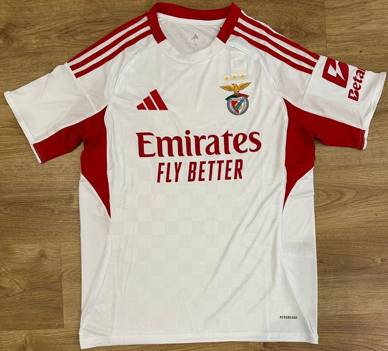 Camisola do benfica alternativa