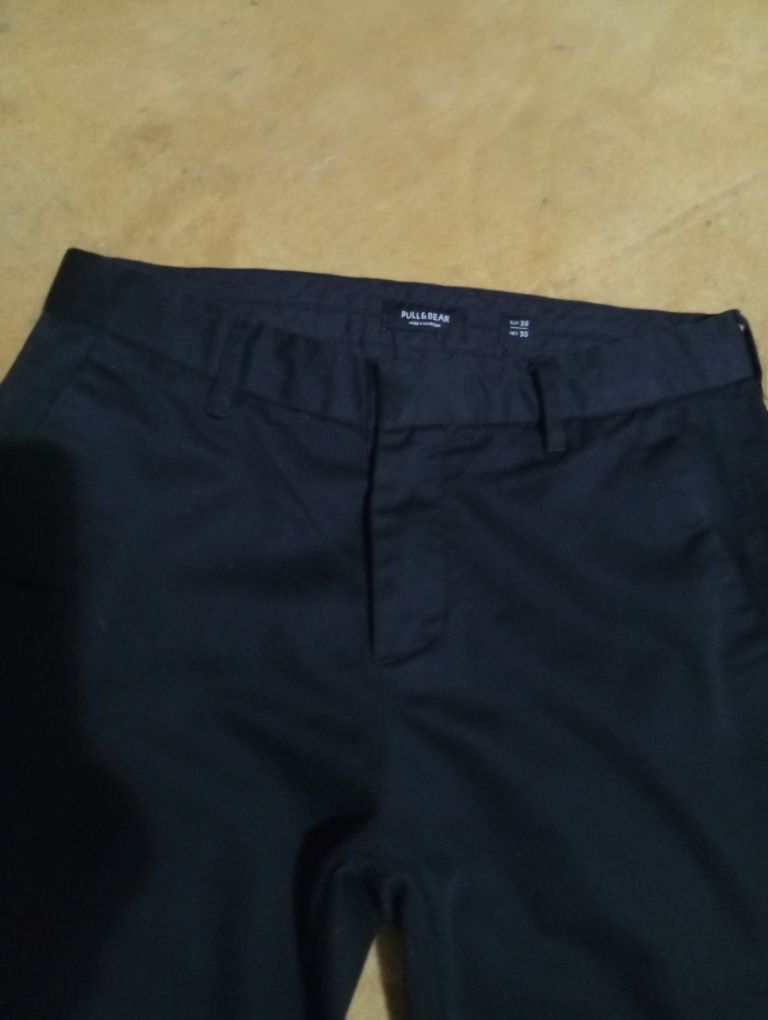 Calça de homem preto da pull&bear